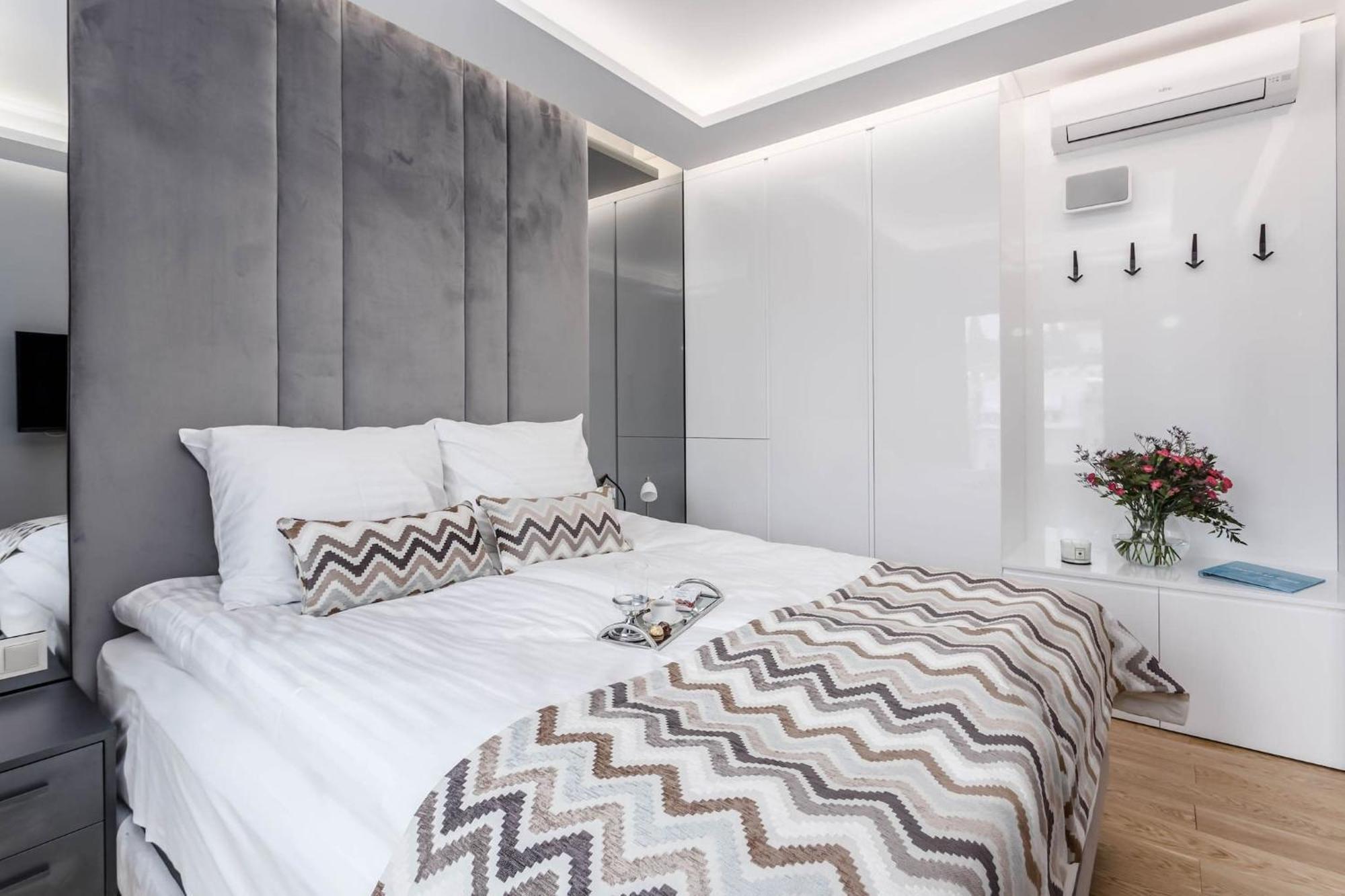 Deo Plaza - Apartamenty Old Town By Rent Like Home Gdansk Dış mekan fotoğraf